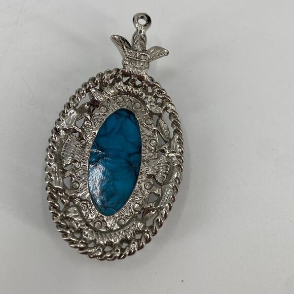 Vintage art faux turquoise and coral pendant - Picture 2 of 5